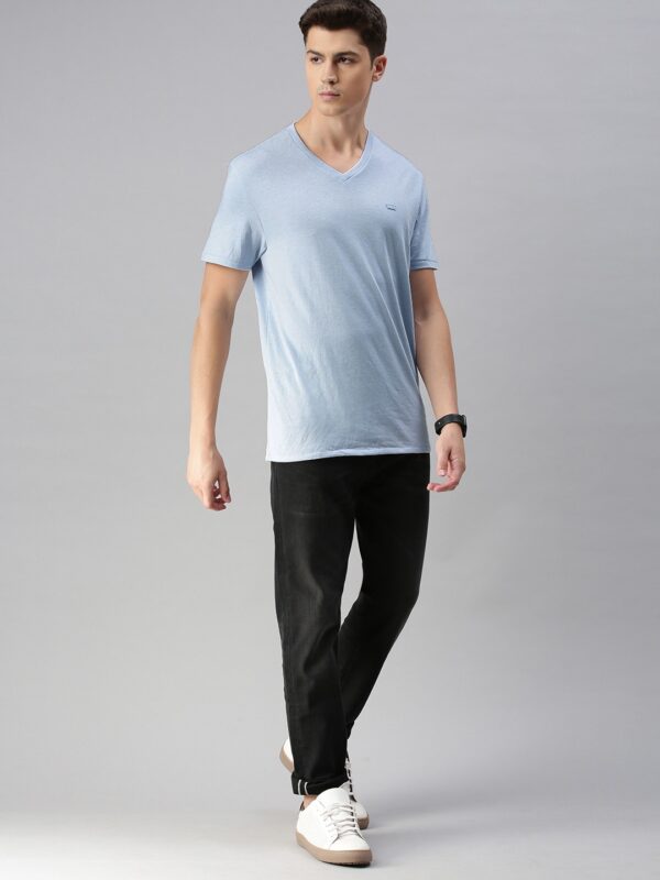 Levi 300LS V Neck Tee - Image 3