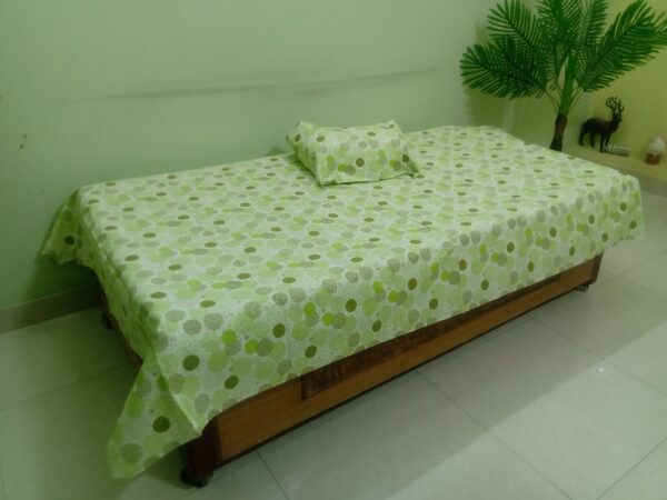 Lemons and Lemon Grass Print Cotton Single bed Bedsheet - Image 3