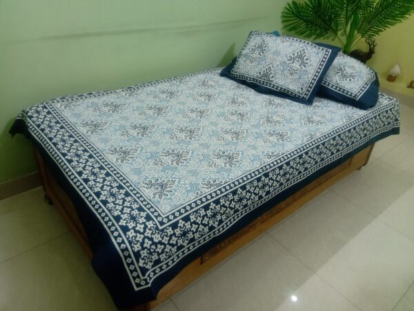 Kaner-phul-jaipuri-single-bedsheet-and-flower-petals-flower-valley-cream-white-blue